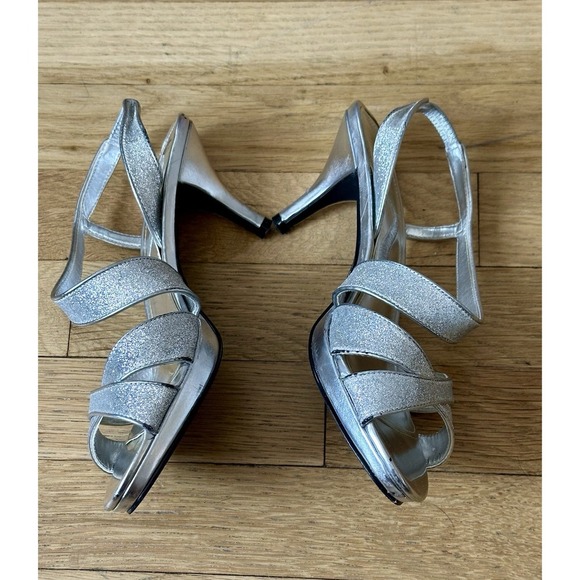 ✨Nina Nazlee Silver Glitter Strappy Heels Elegant Party Shoes Size 6.5M✨ - Picture 2 of 5